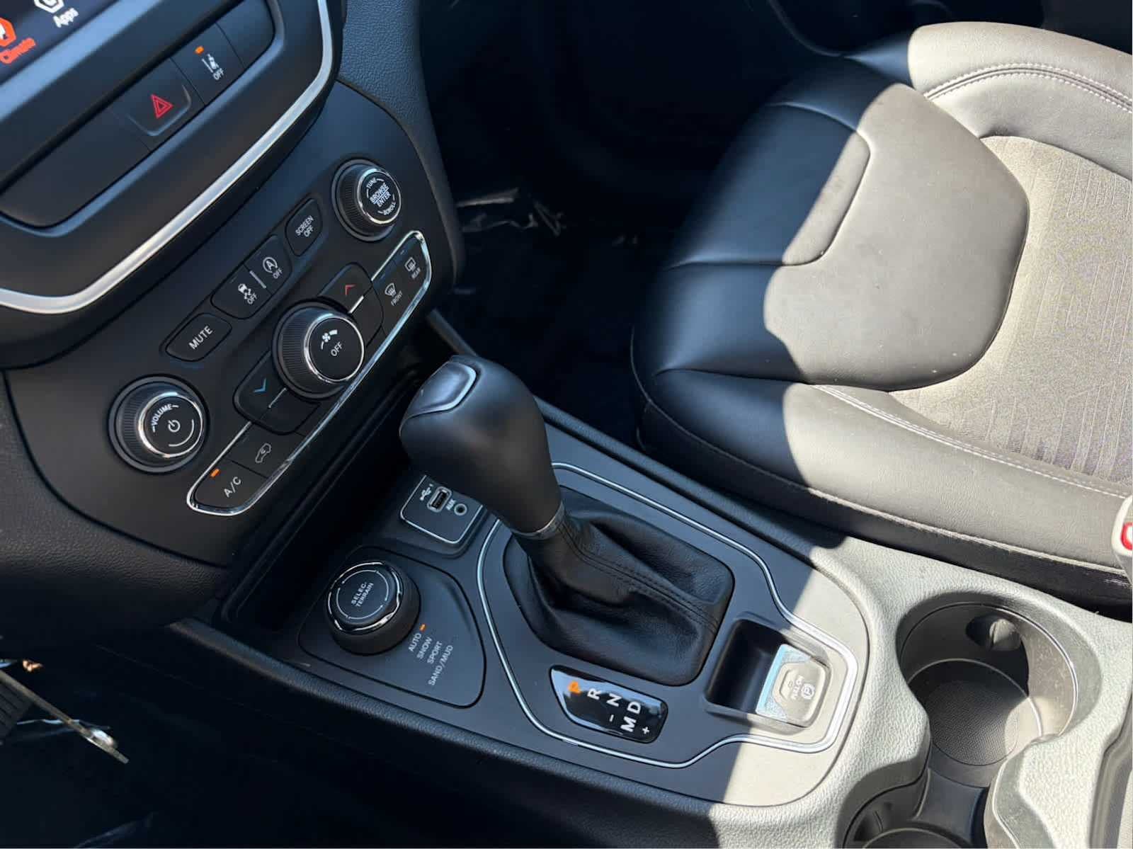 2022 Jeep Cherokee X