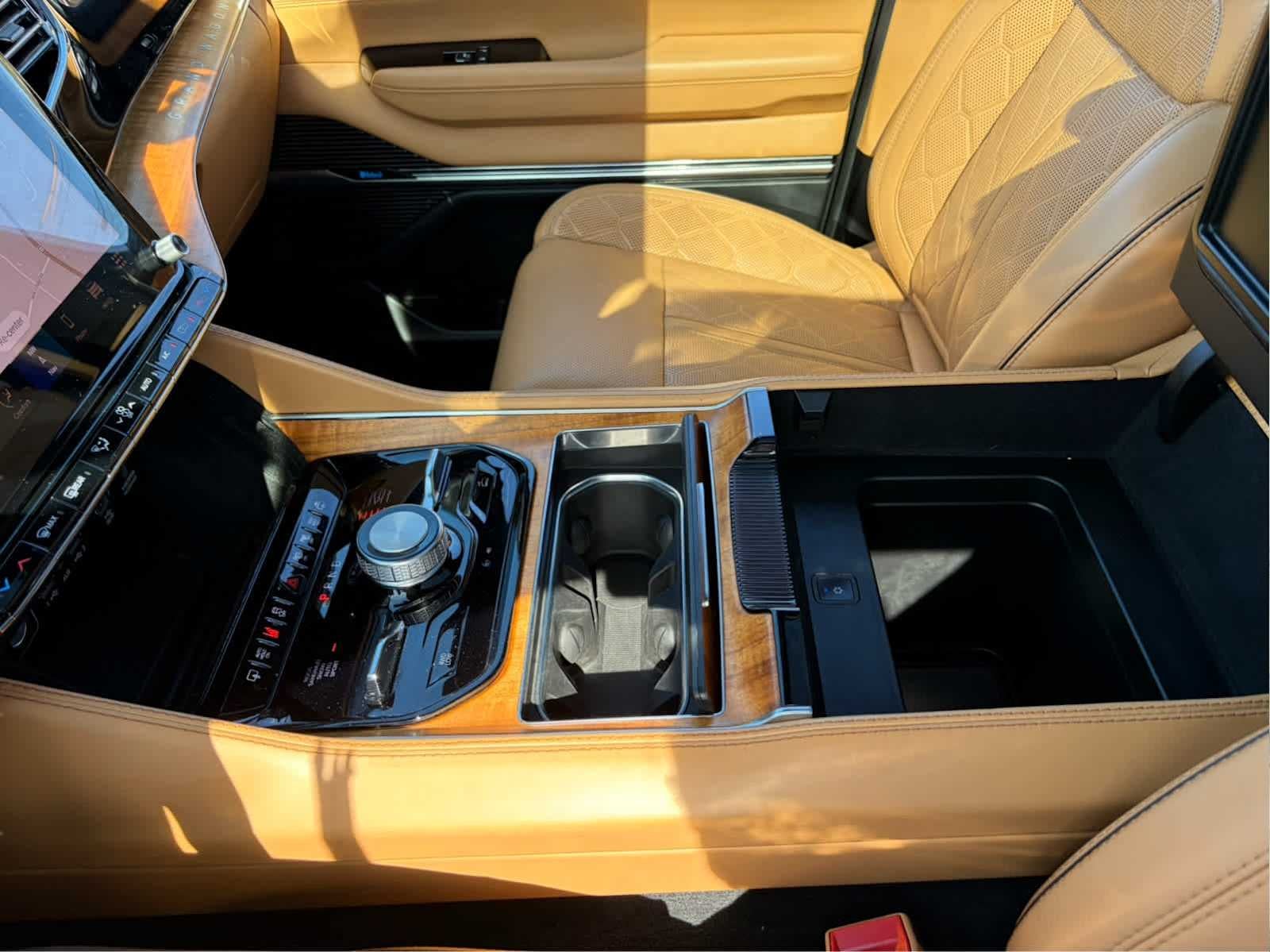 2022 Jeep Grand Wagoneer Series III
