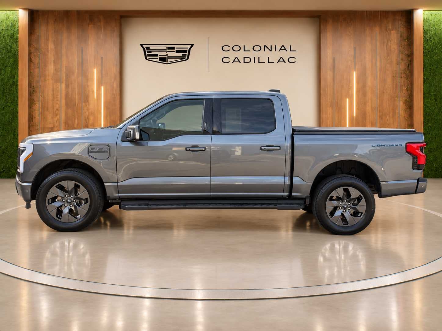 2022 Ford F-150 Lightning Pro