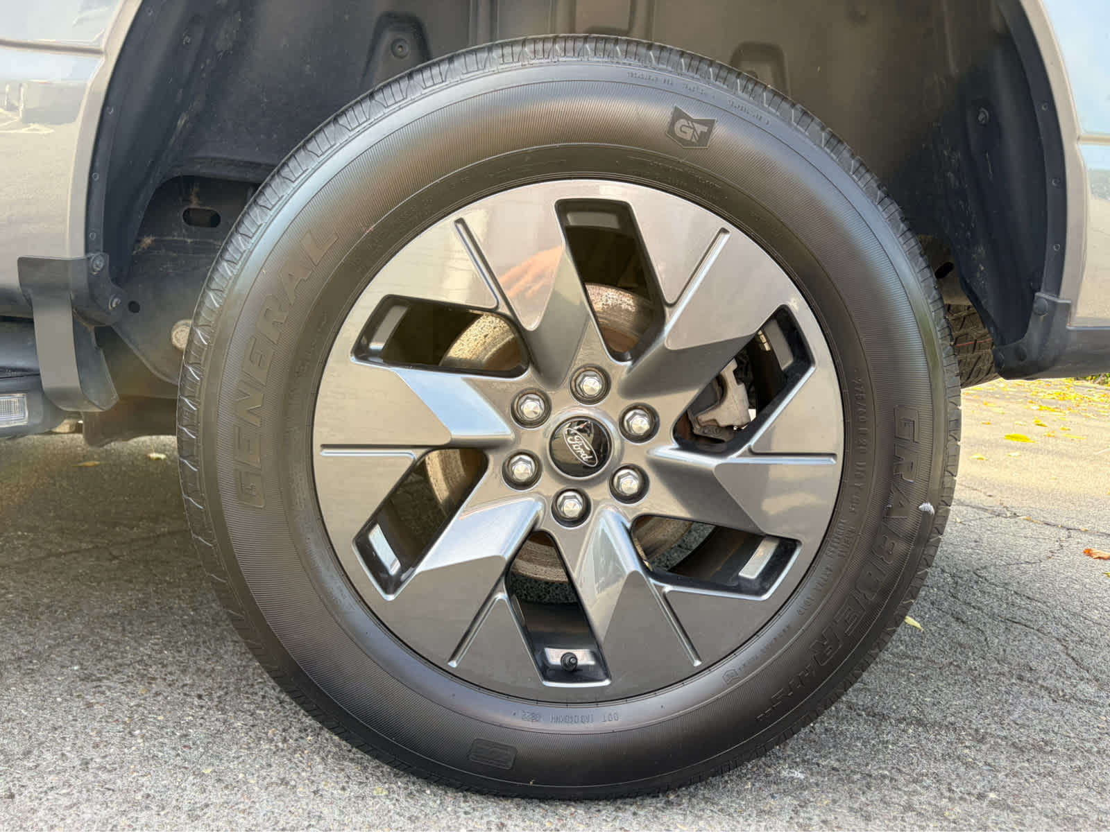 2022 Ford F-150 Lightning Pro