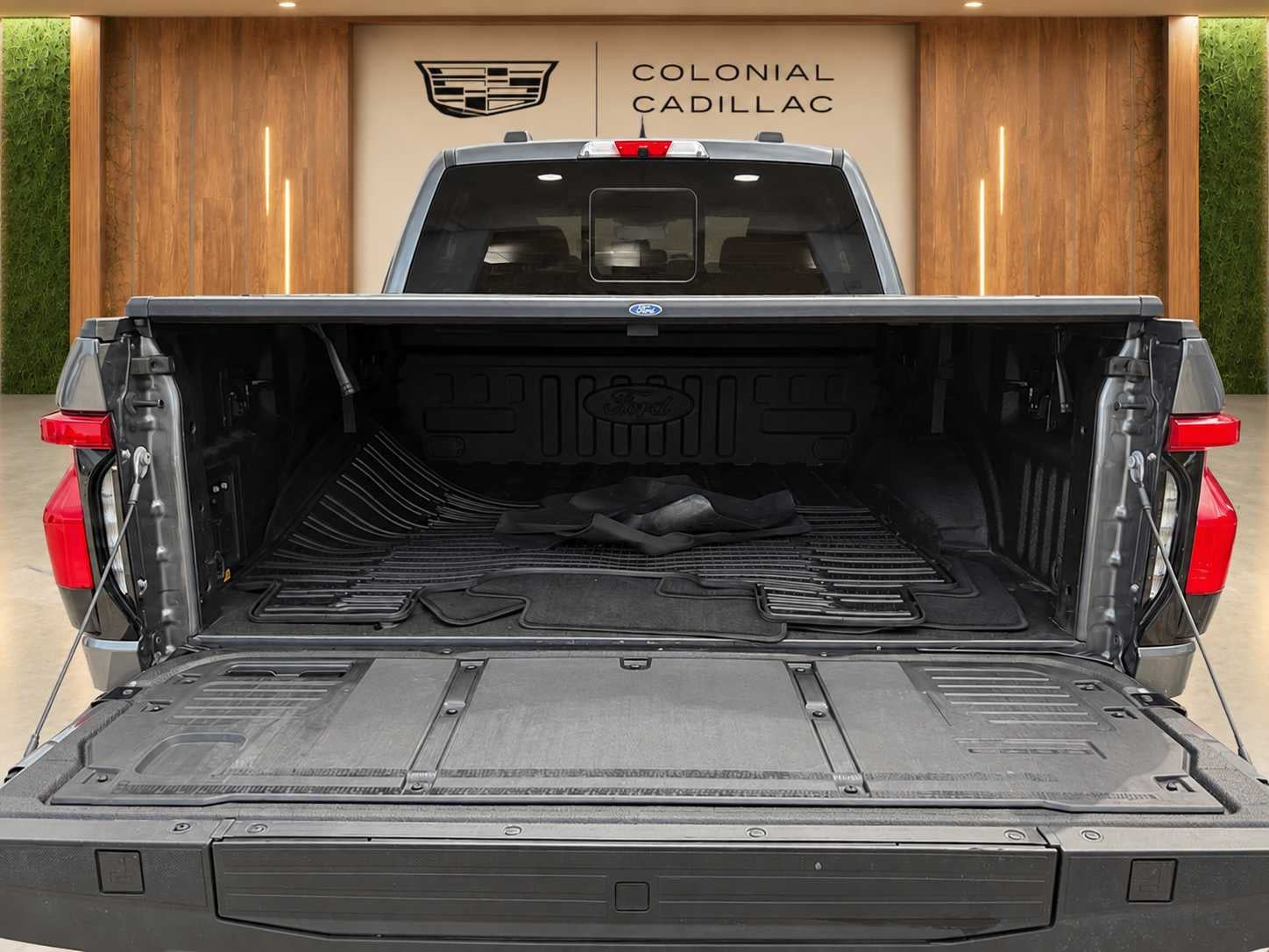 2022 Ford F-150 Lightning Pro