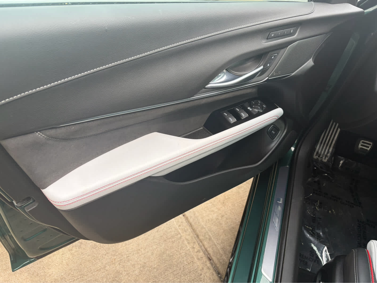 2025 Cadillac CT4-V V-Series Blackwing
