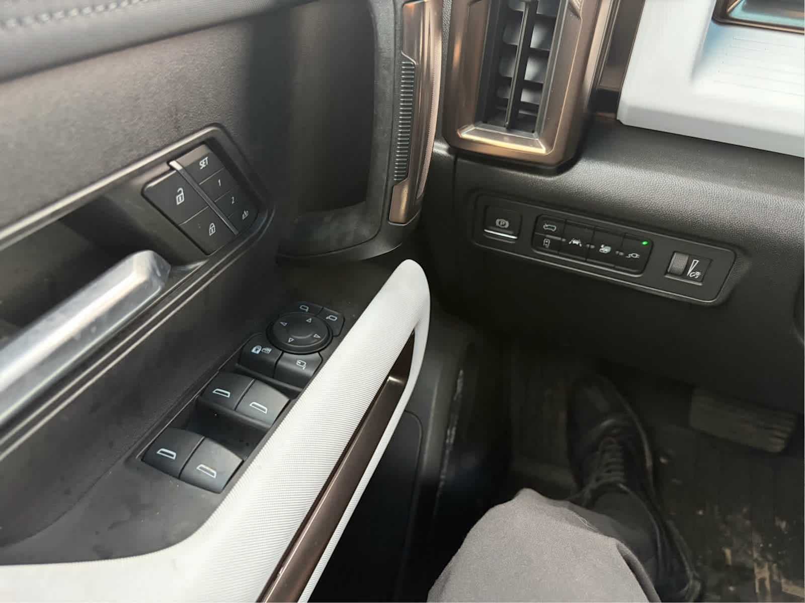 2024 GMC HUMMER EV SUV 3X OMEGA LIMITED EDITION