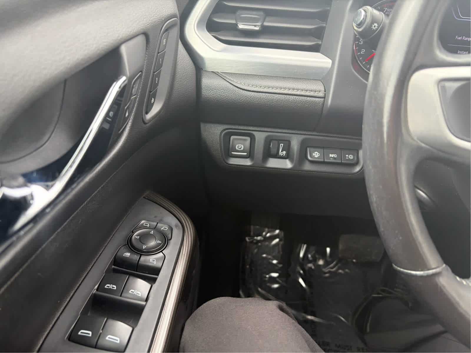 2021 GMC Acadia SLT