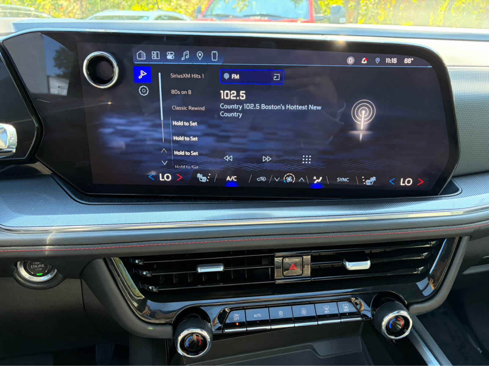 2025 Chevrolet Suburban RST
