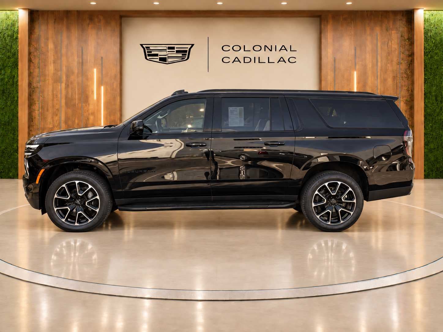 2025 Chevrolet Suburban RST