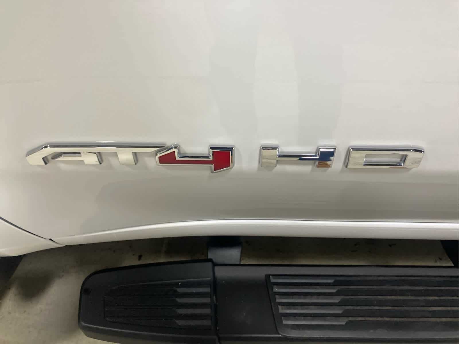 2025 GMC Sierra 2500 HD AT4