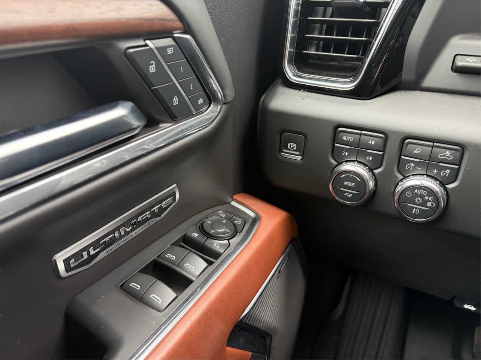 2024 GMC Sierra 1500 Denali Ultimate