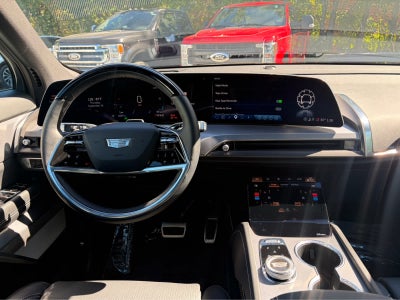 2026 Cadillac VISTIQ Luxury