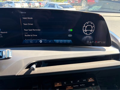 2026 Cadillac VISTIQ Luxury