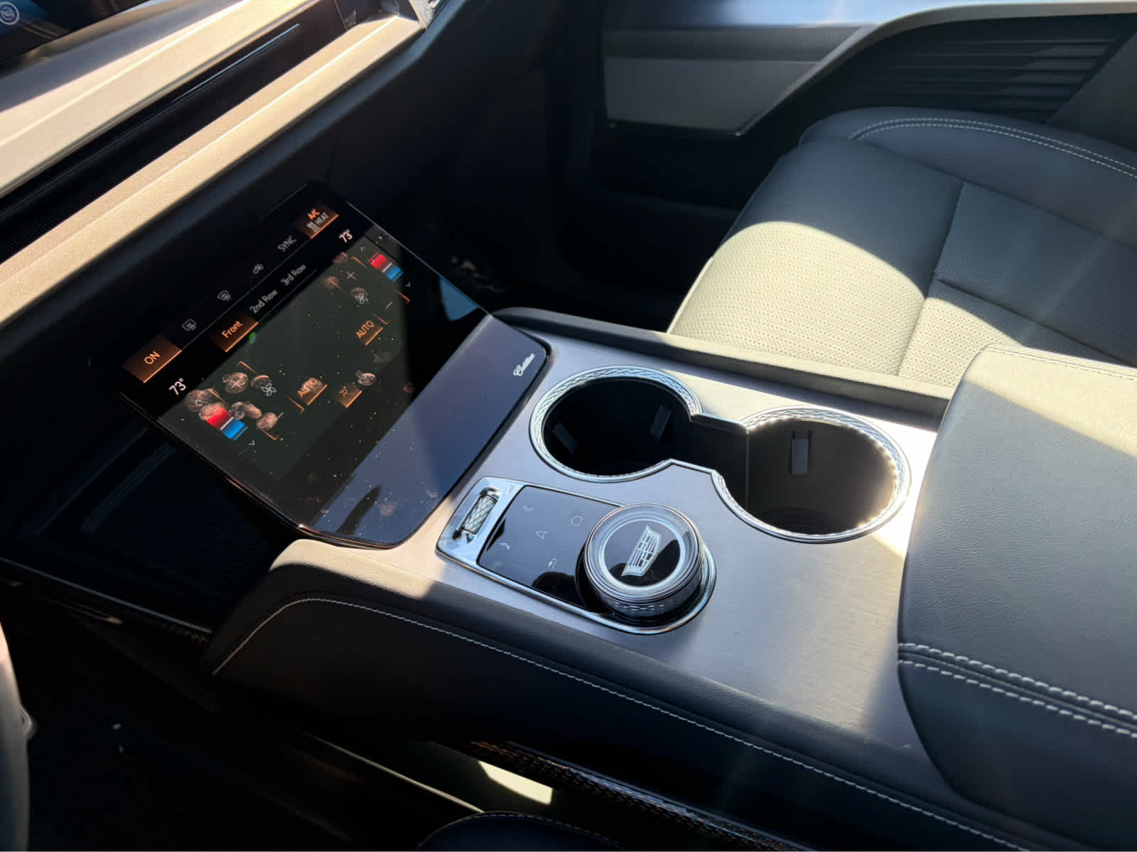 2026 Cadillac VISTIQ Luxury