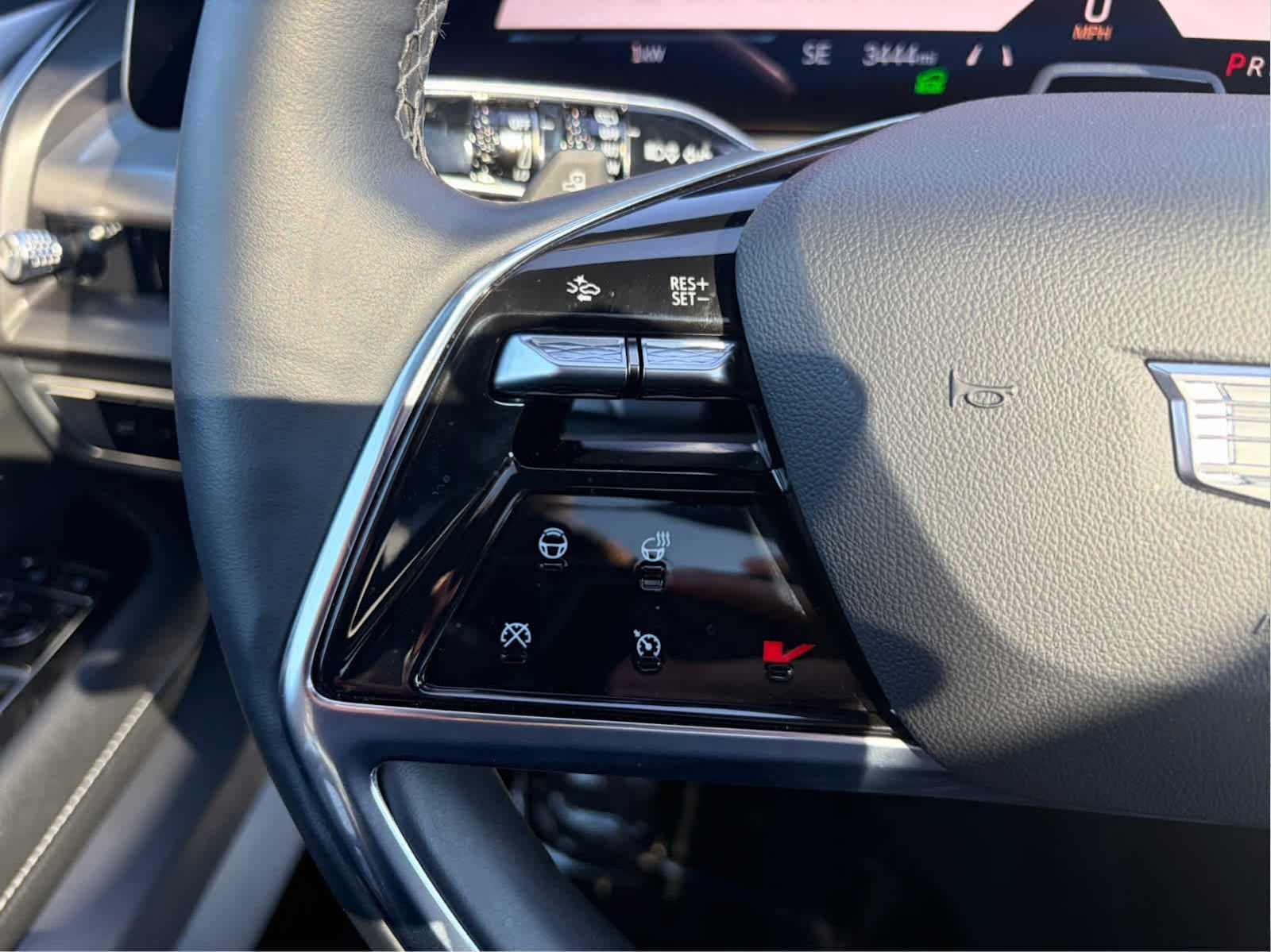 2026 Cadillac VISTIQ Luxury