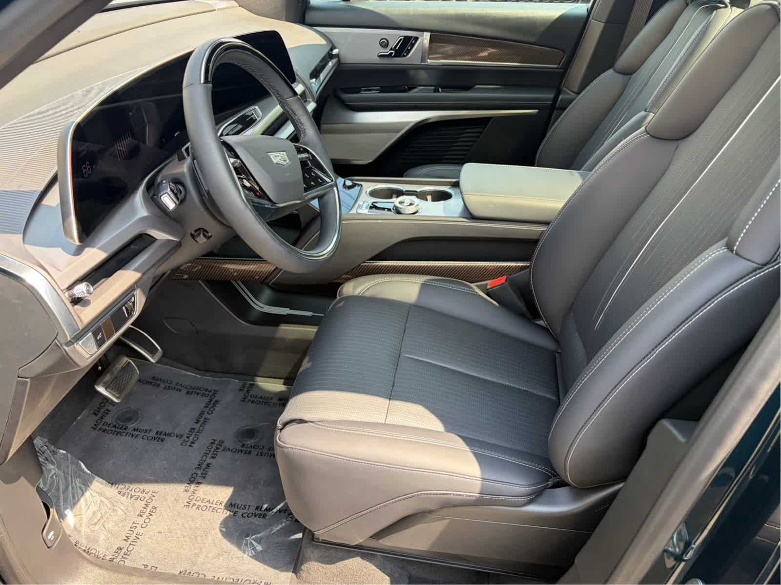 2026 Cadillac VISTIQ Luxury