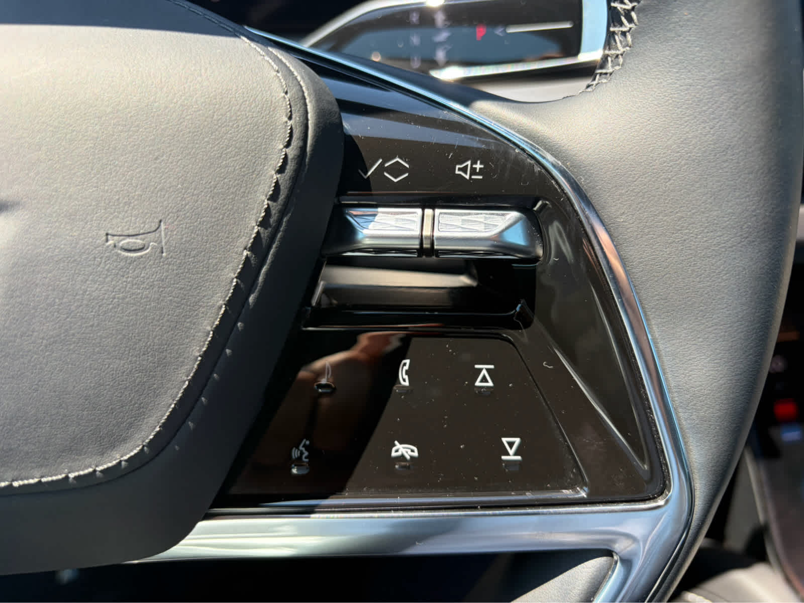 2026 Cadillac VISTIQ Platinum