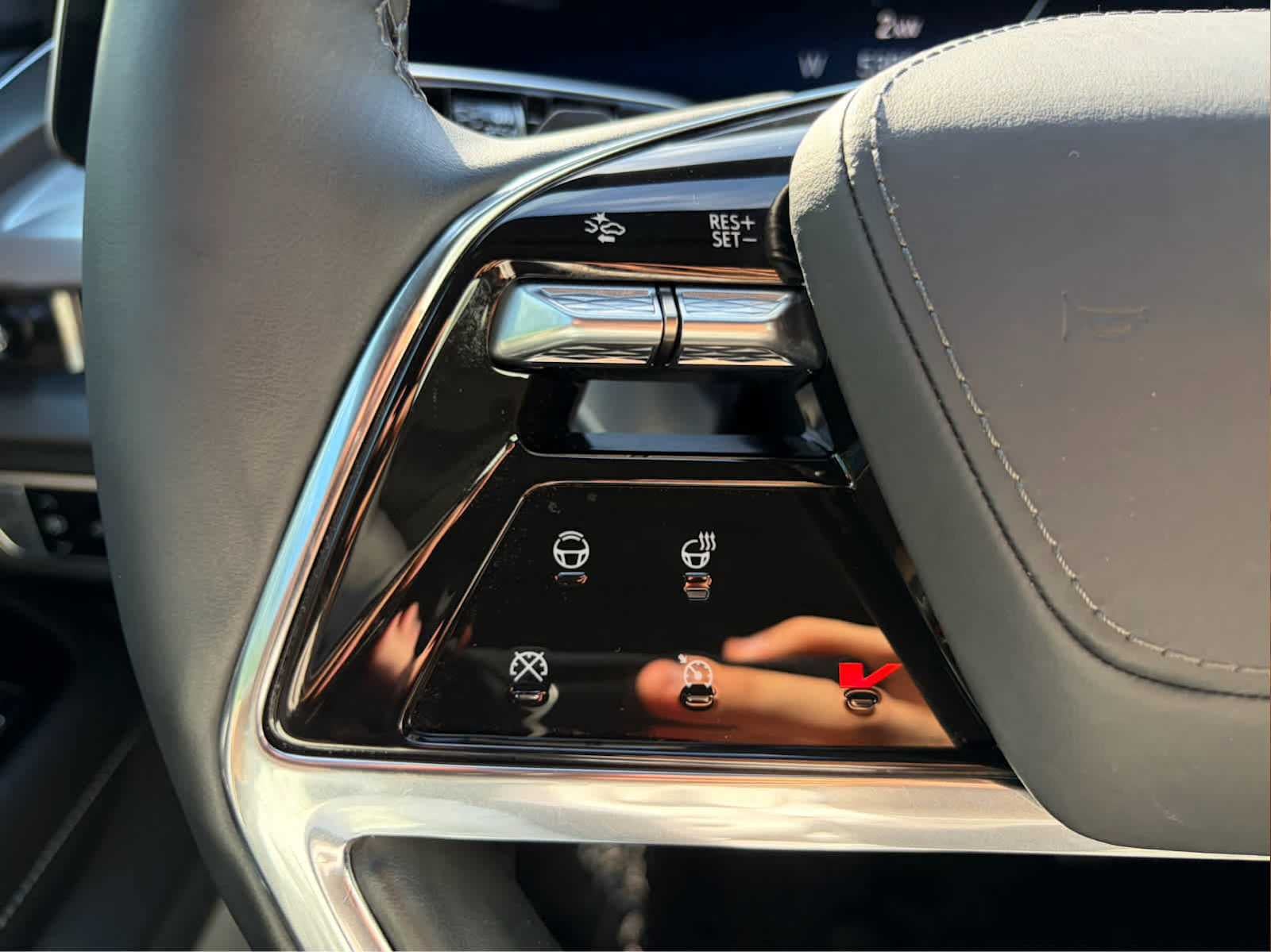 2026 Cadillac VISTIQ Platinum