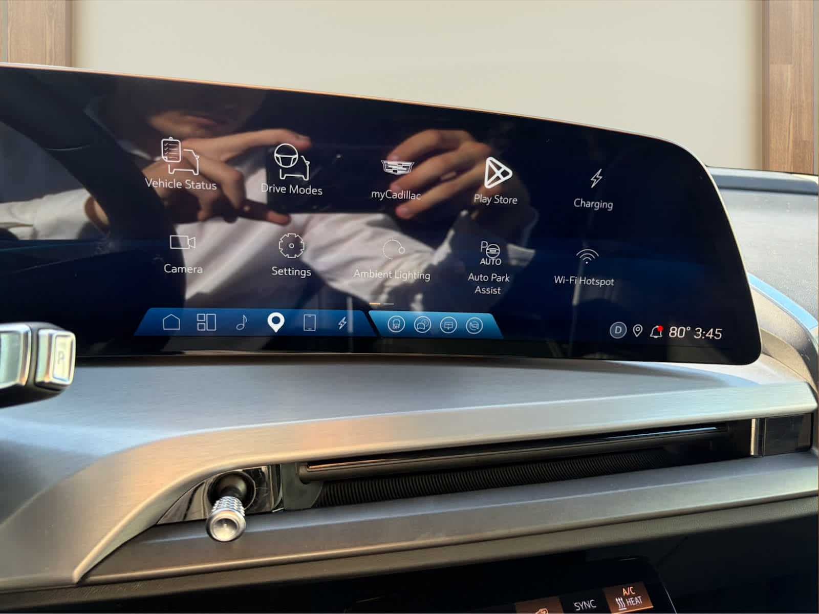 2026 Cadillac VISTIQ Platinum