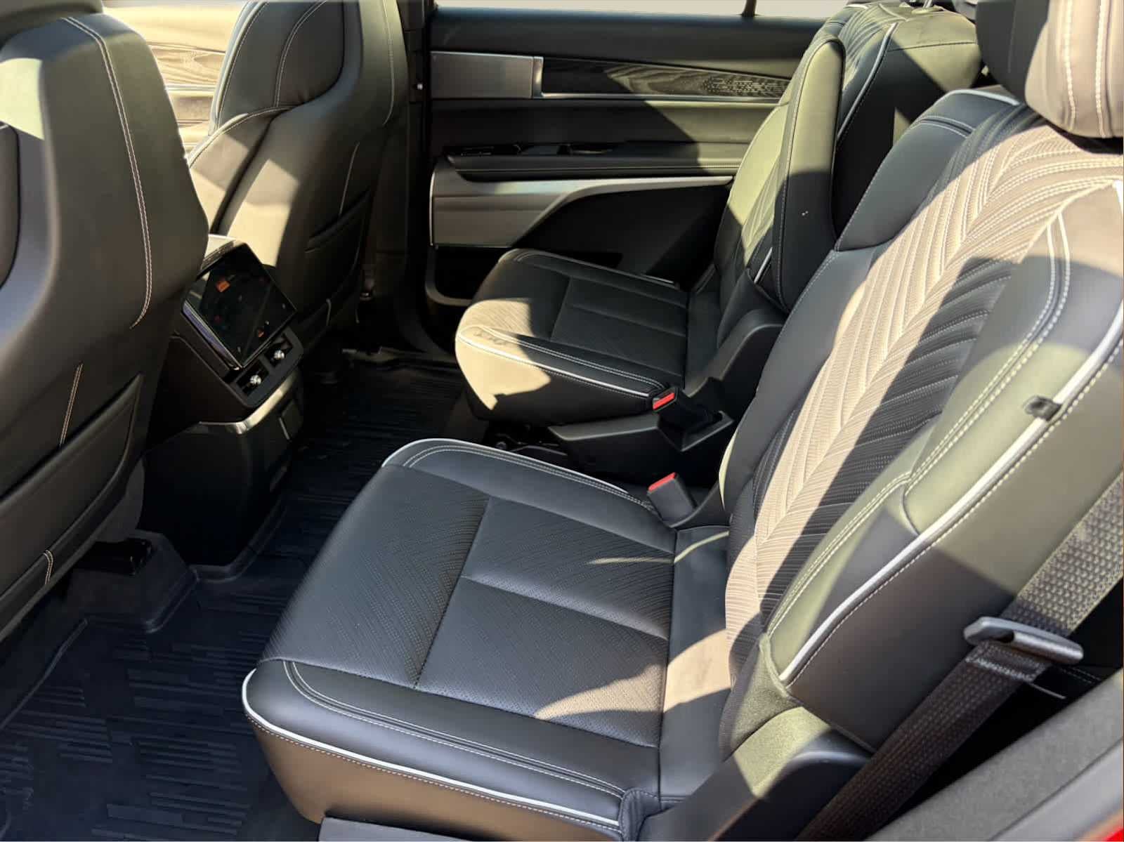 2026 Cadillac VISTIQ Platinum