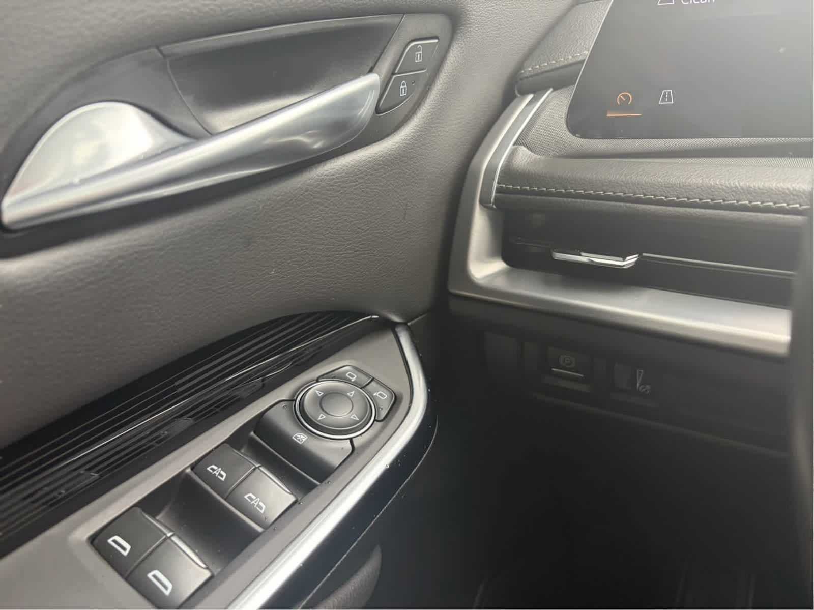 2024 Cadillac XT4 Luxury