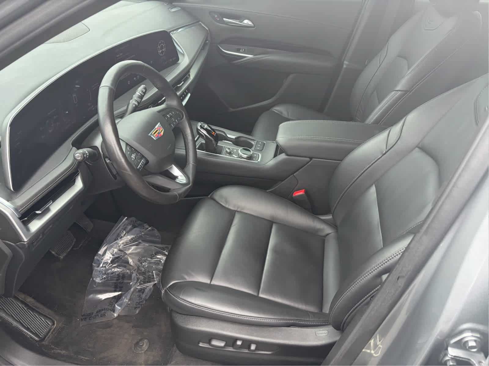 2024 Cadillac XT4 Luxury