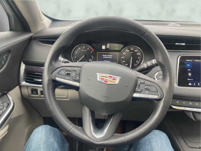 2022 Cadillac XT4 Luxury