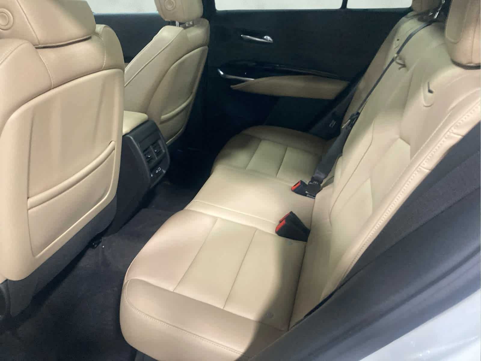 2024 Cadillac XT4 Luxury