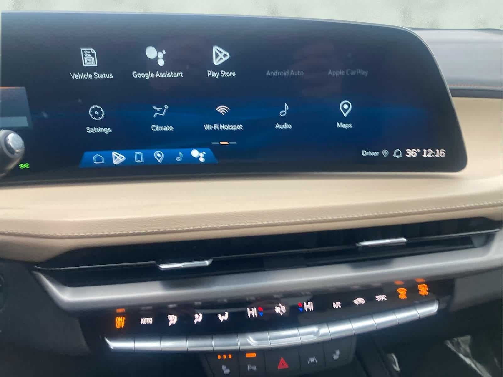 2024 Cadillac XT4 Luxury