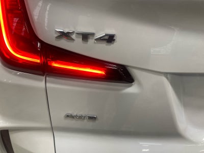 2024 Cadillac XT4 Luxury