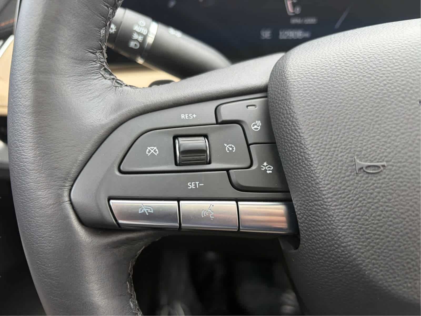 2024 Cadillac XT4 Luxury