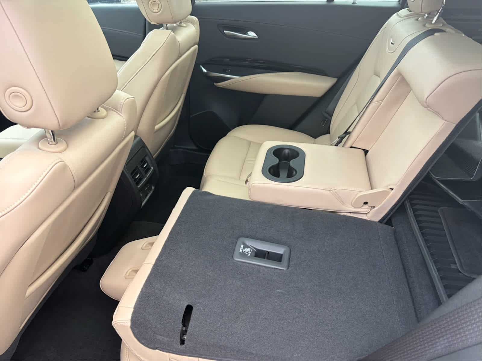 2024 Cadillac XT4 Luxury