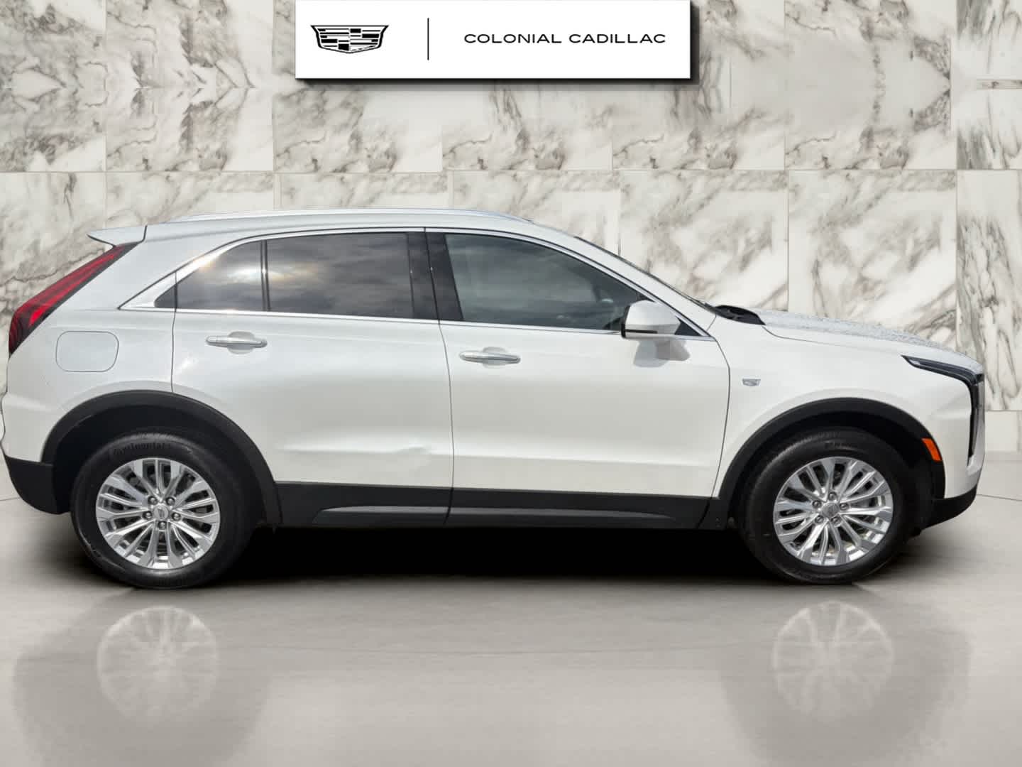 2024 Cadillac XT4 Luxury