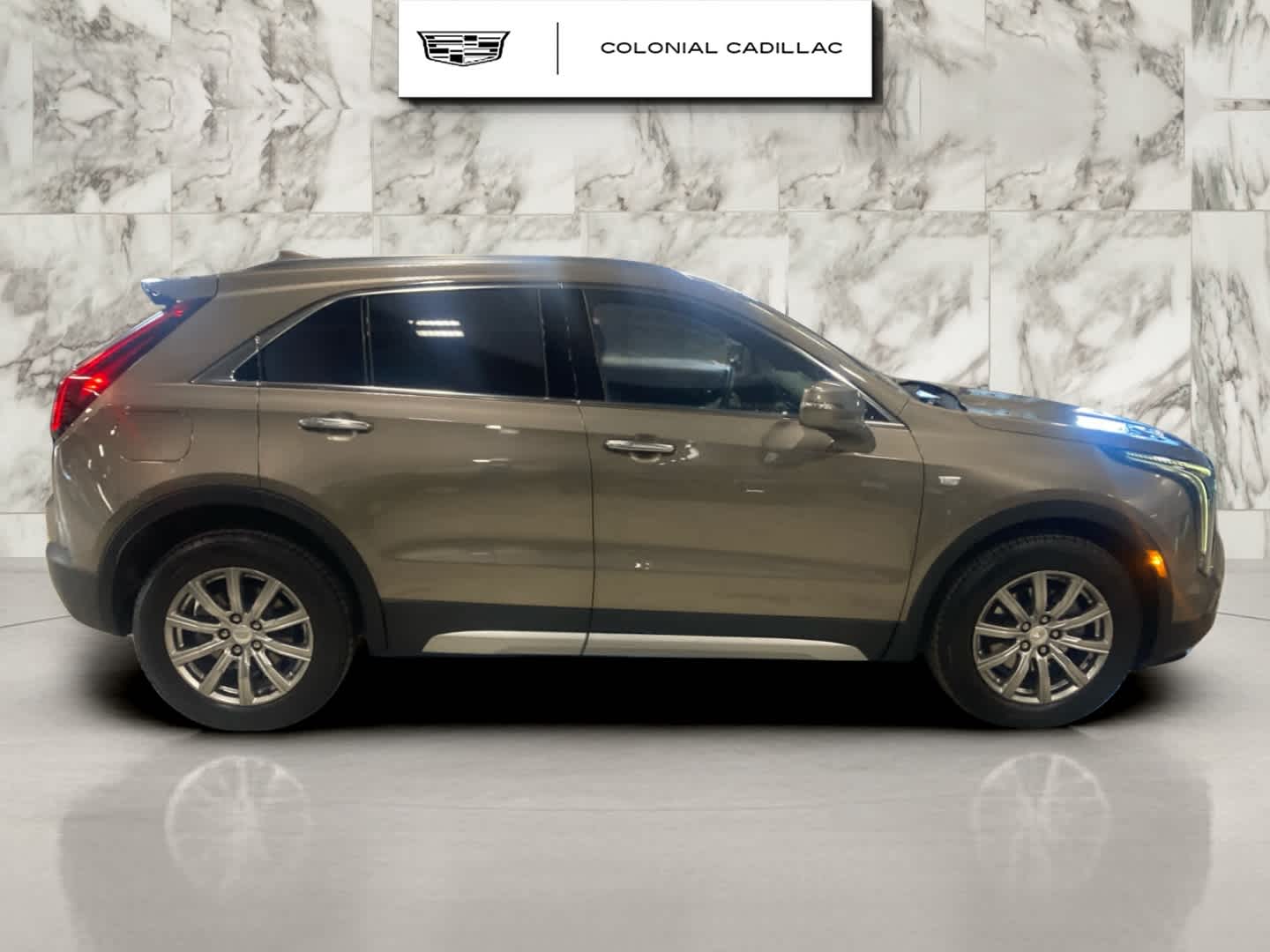 2020 Cadillac XT4 Premium Luxury