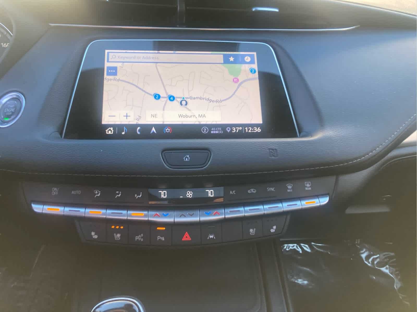 2020 Cadillac XT4 Premium Luxury