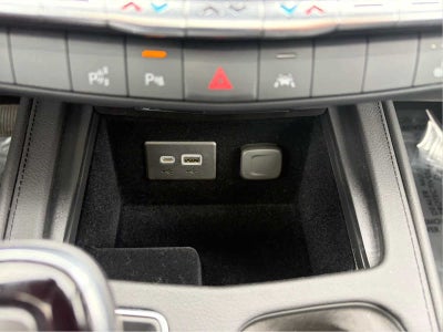 2022 Cadillac XT4 Premium Luxury