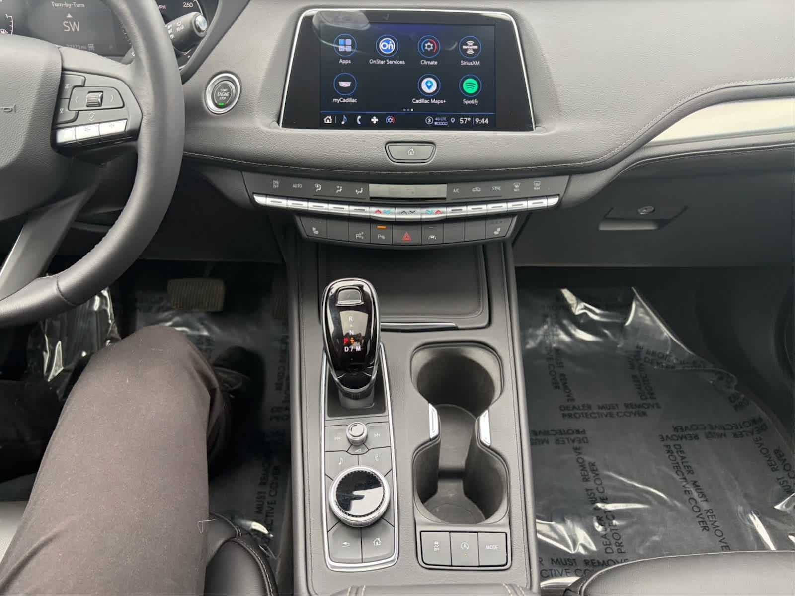 2022 Cadillac XT4 Premium Luxury