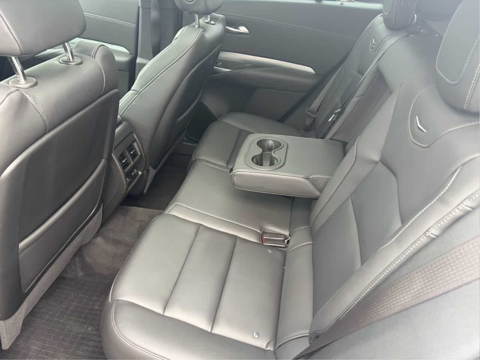 2022 Cadillac XT4 Premium Luxury