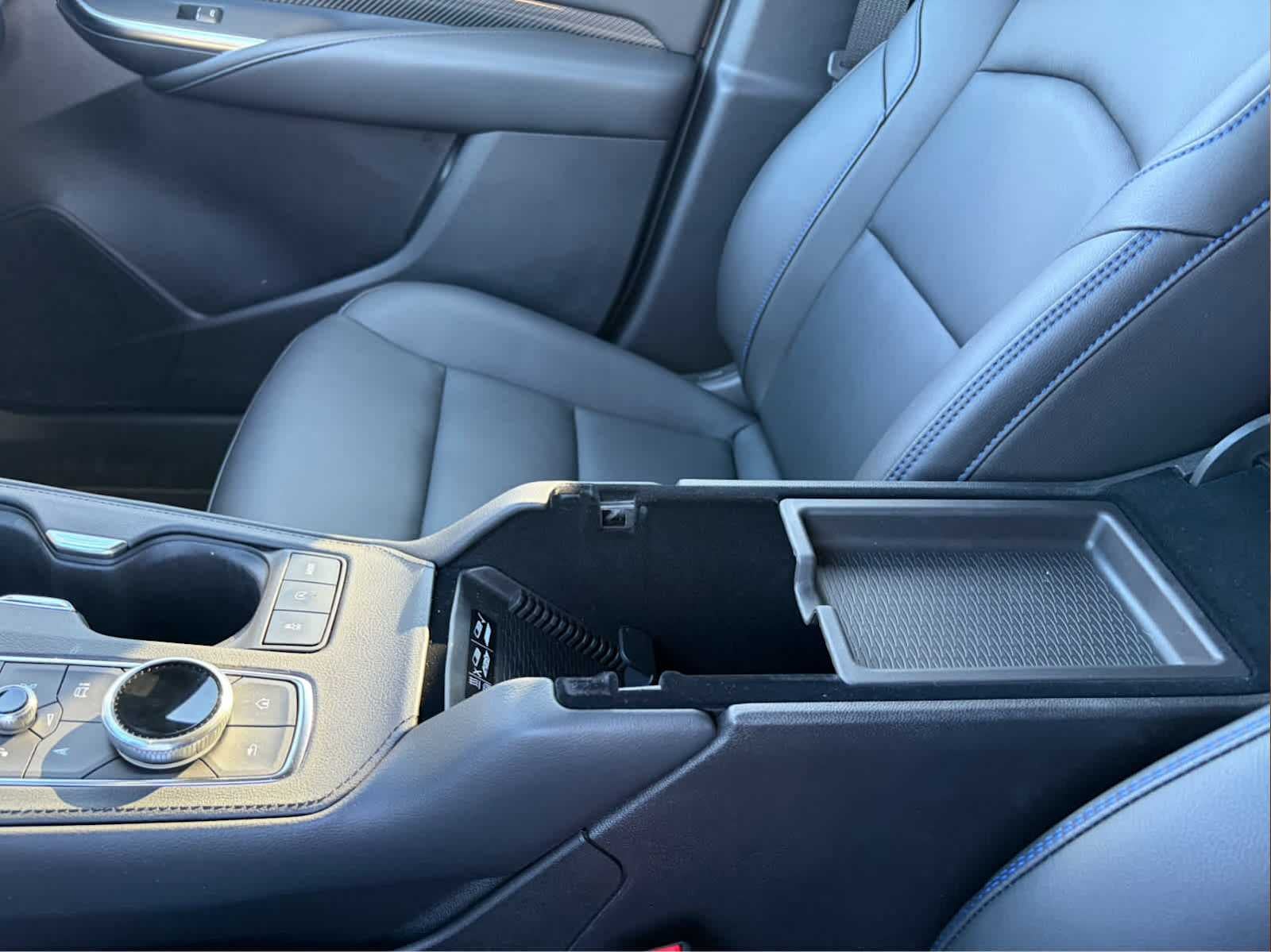 2025 Cadillac XT4 Sport