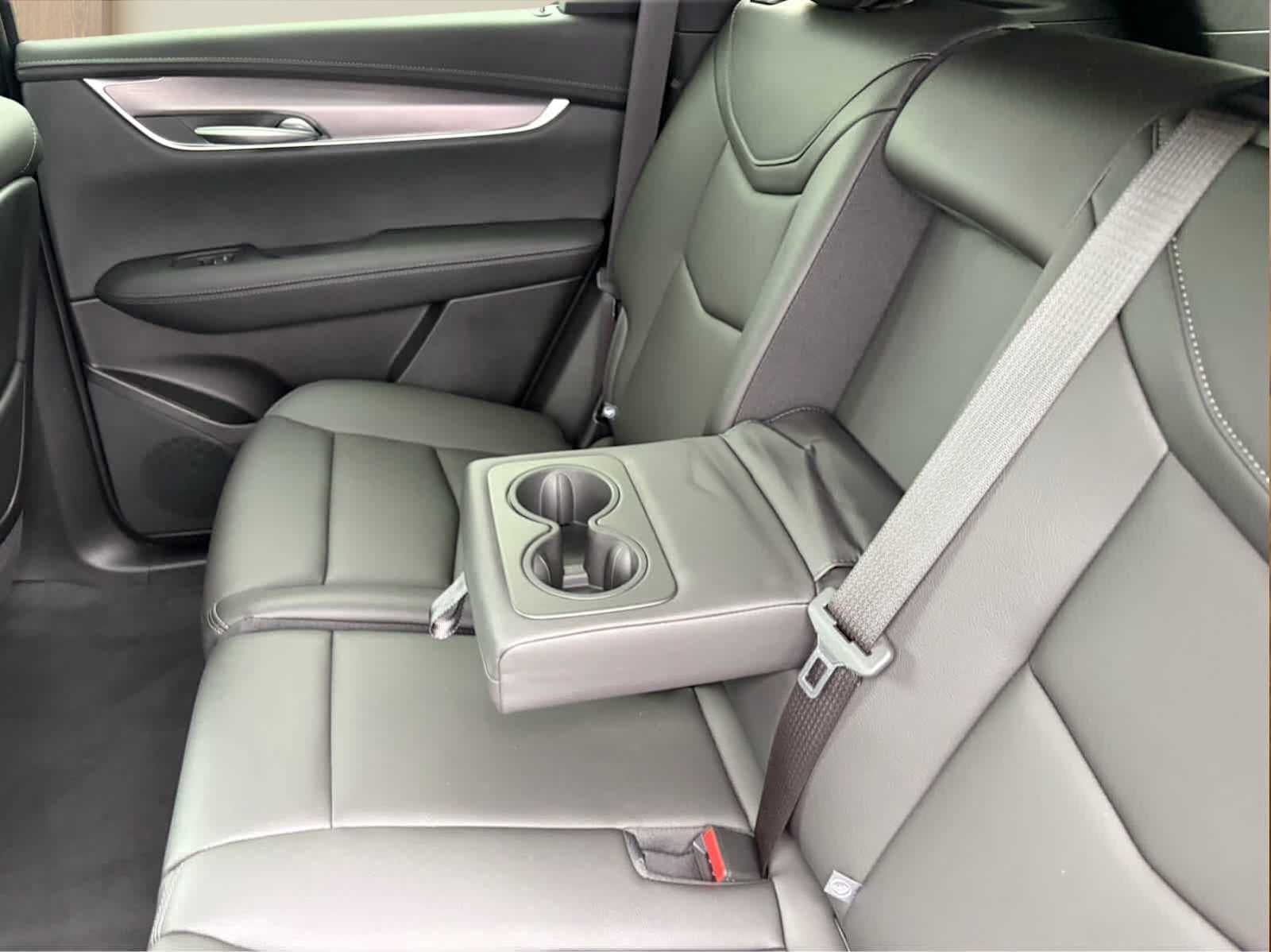 2026 Cadillac XT5 Luxury