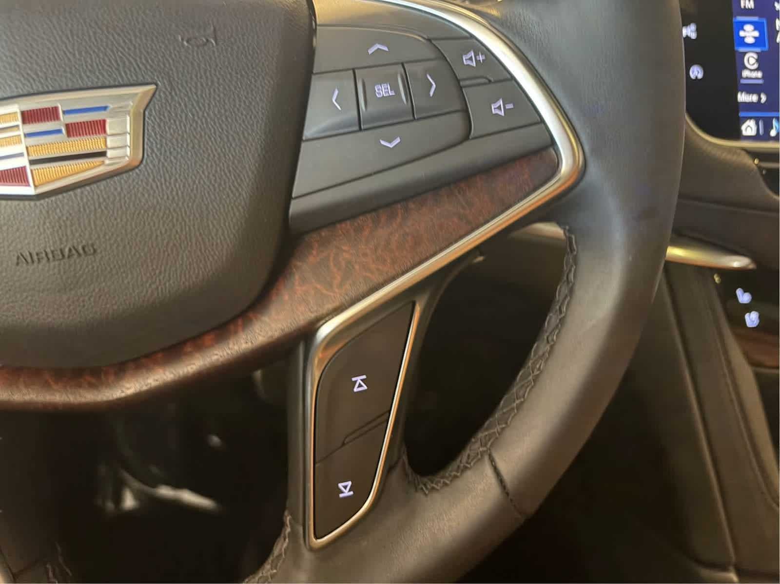 2025 Cadillac XT5 Sport
