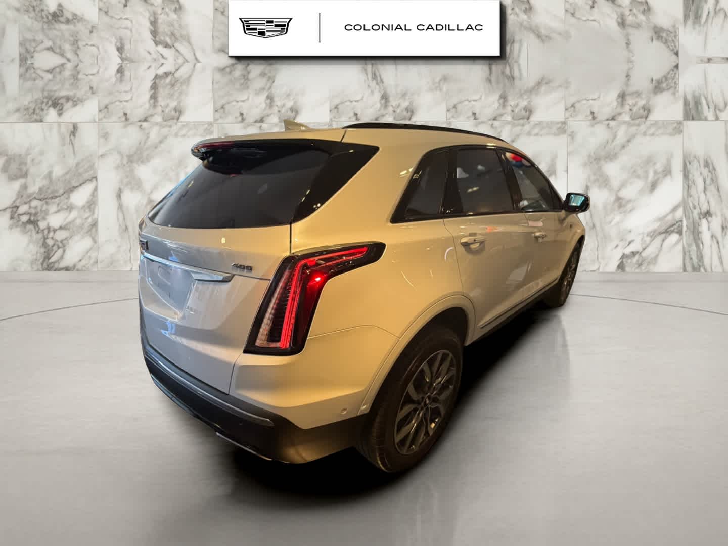 2025 Cadillac XT5 Sport