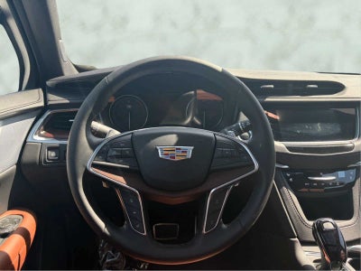 2025 Cadillac XT5 Sport
