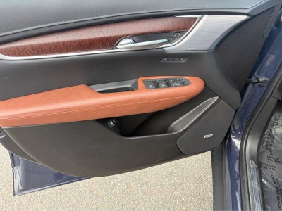 2025 Cadillac XT5 Sport