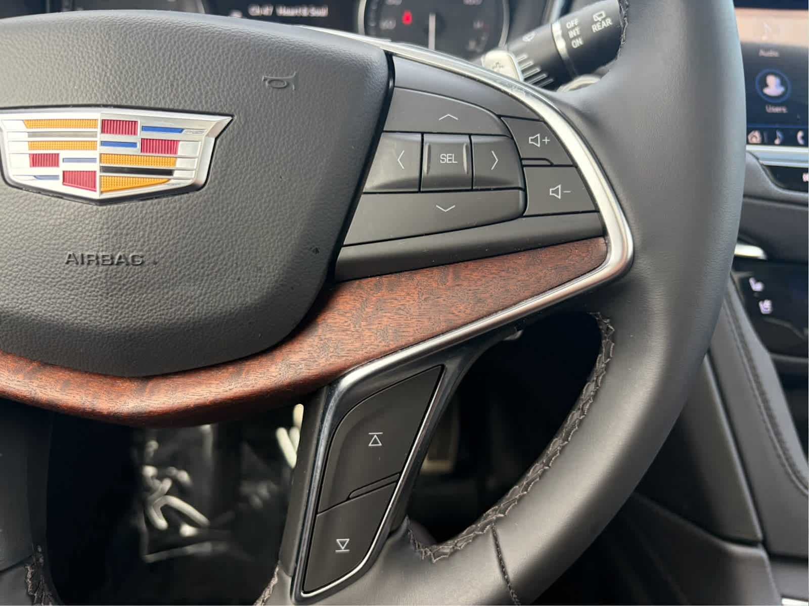 2025 Cadillac XT5 Sport