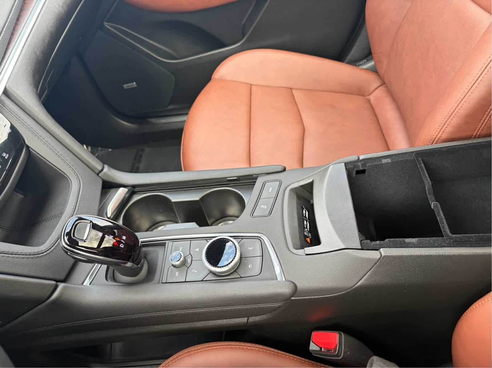 2025 Cadillac XT5 Sport