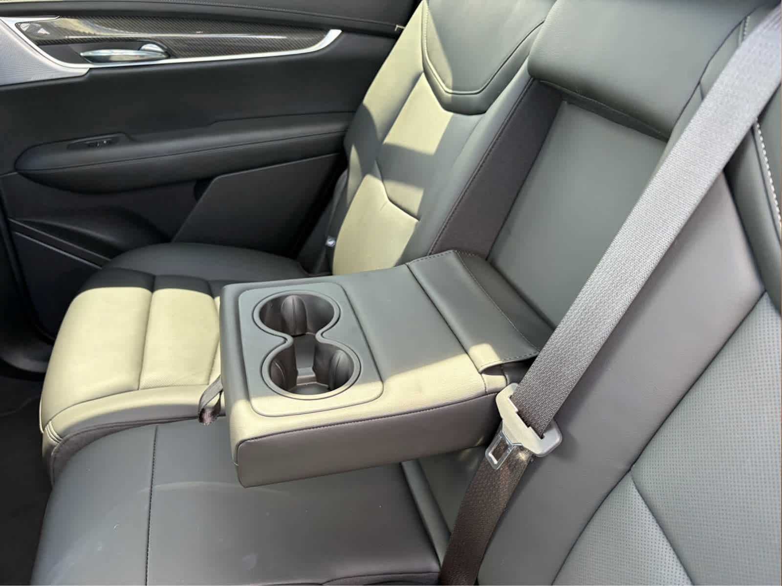 2024 Cadillac XT6 Sport