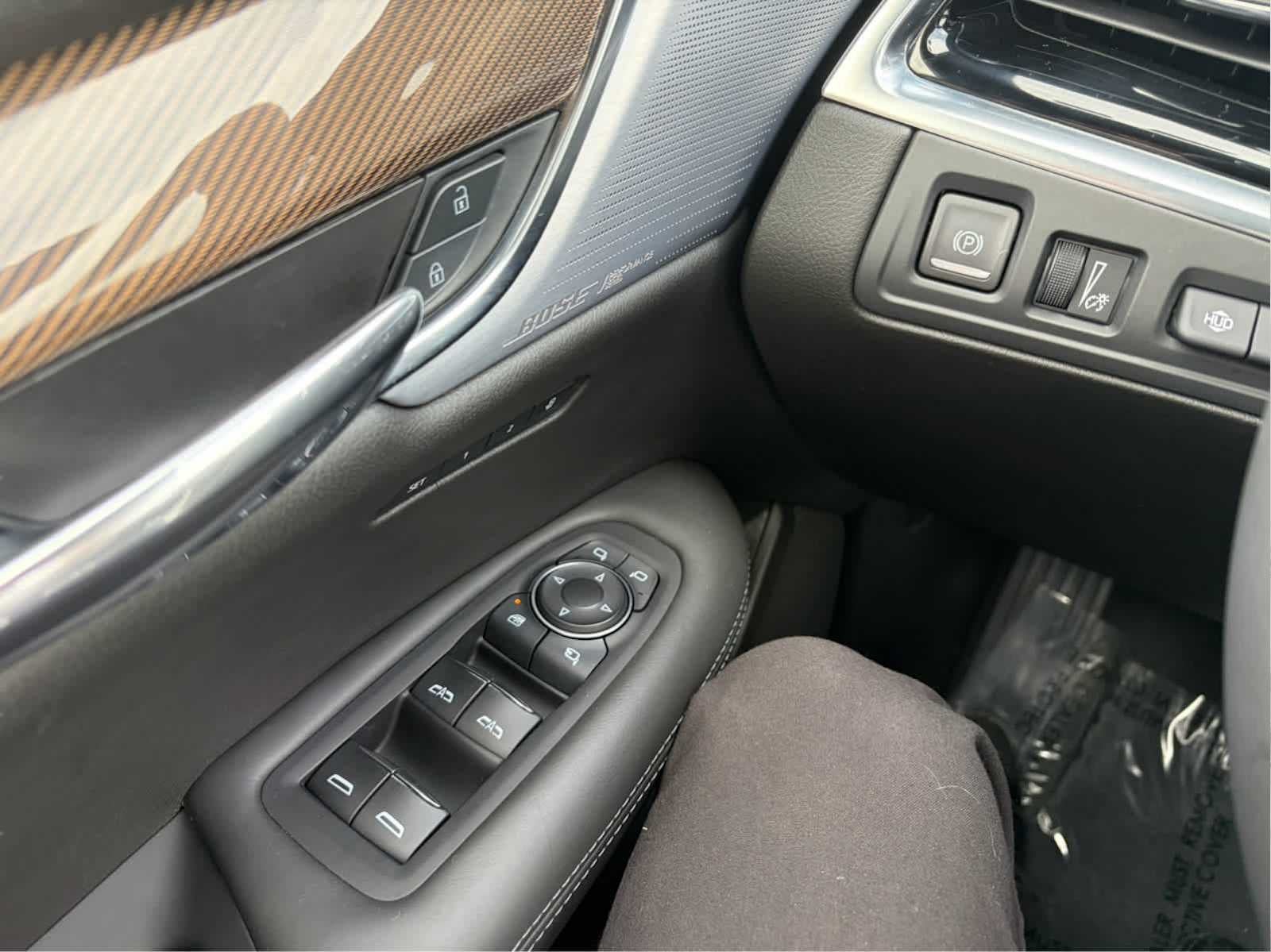 2025 Cadillac XT6 Sport