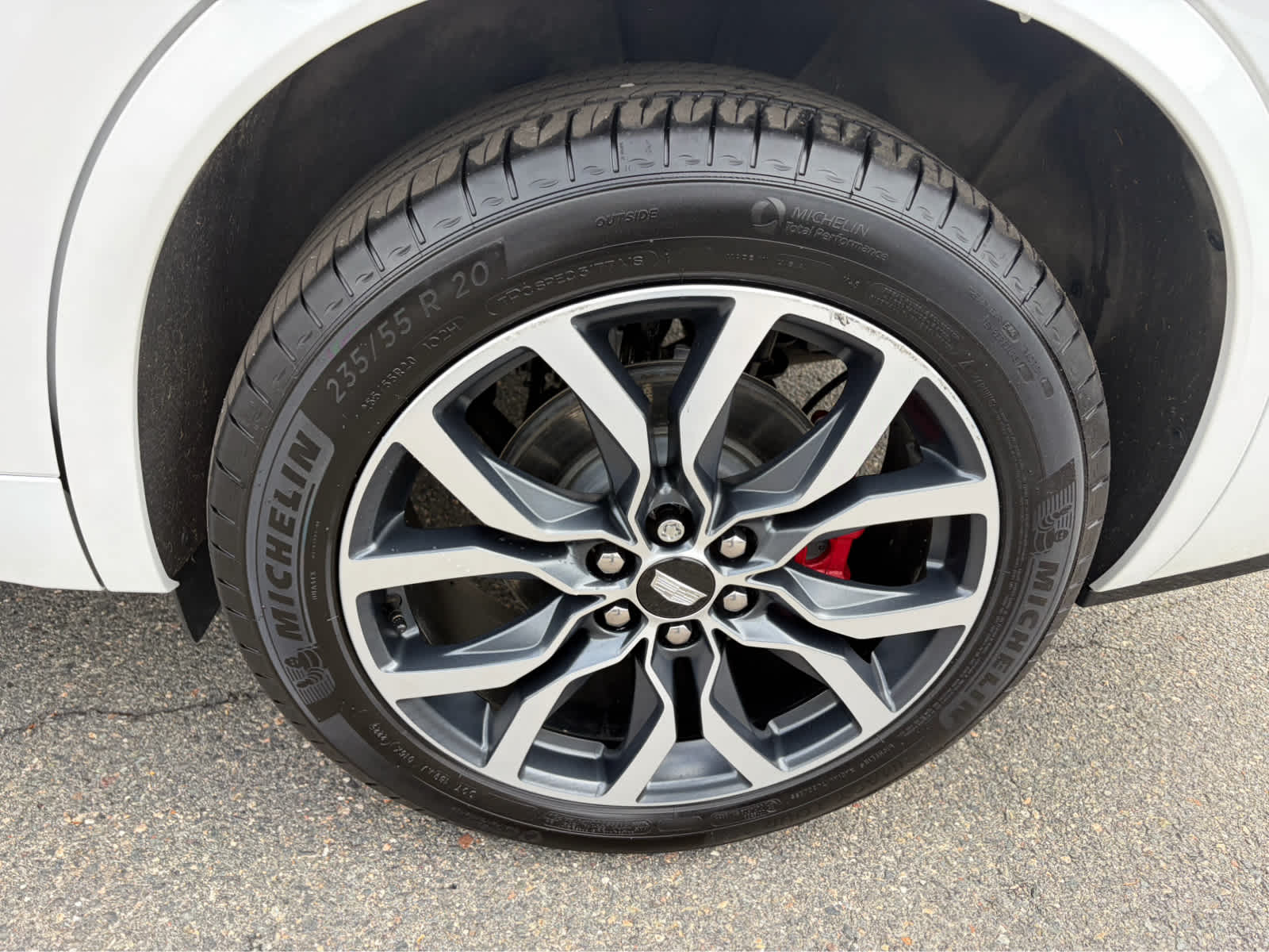 2025 Cadillac XT6 Sport