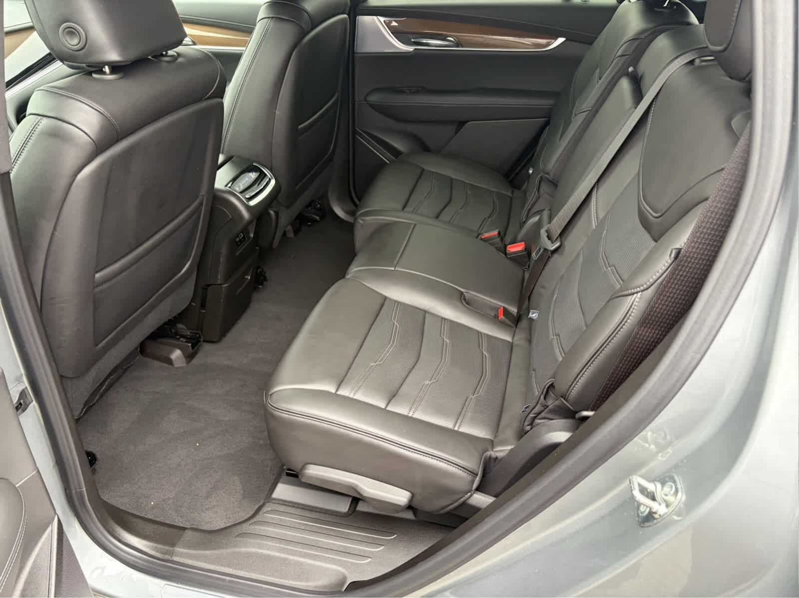 2025 Cadillac XT6 Sport