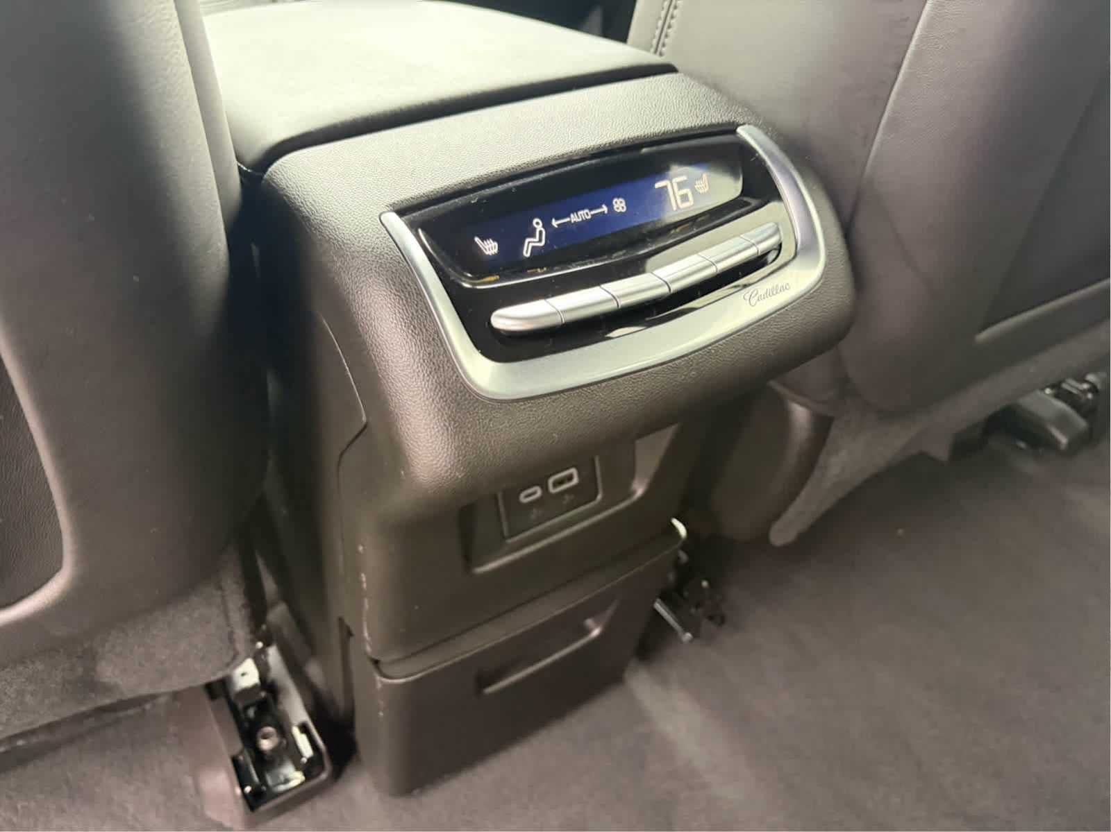 2025 Cadillac XT6 Sport