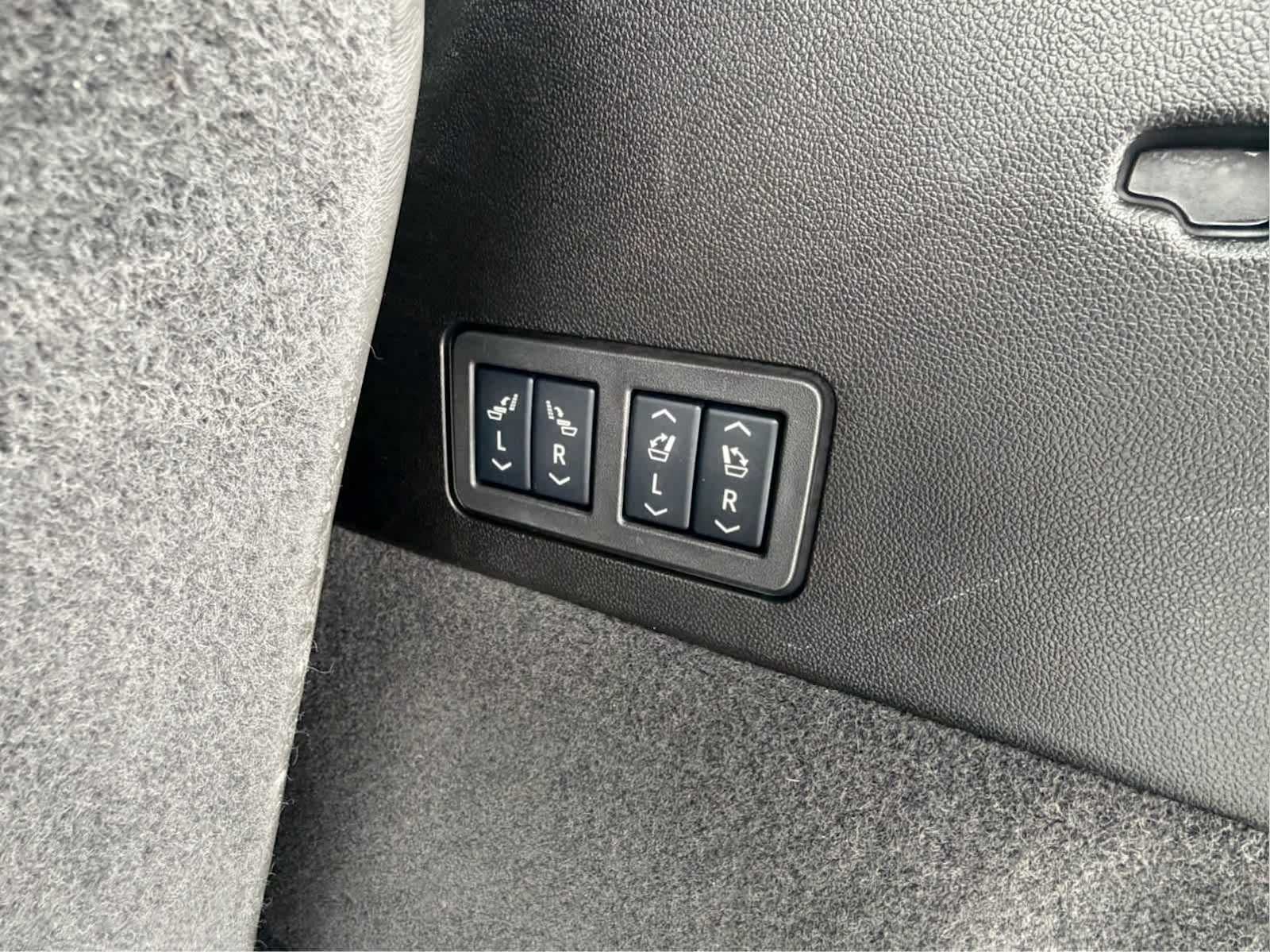 2025 Cadillac XT6 Sport