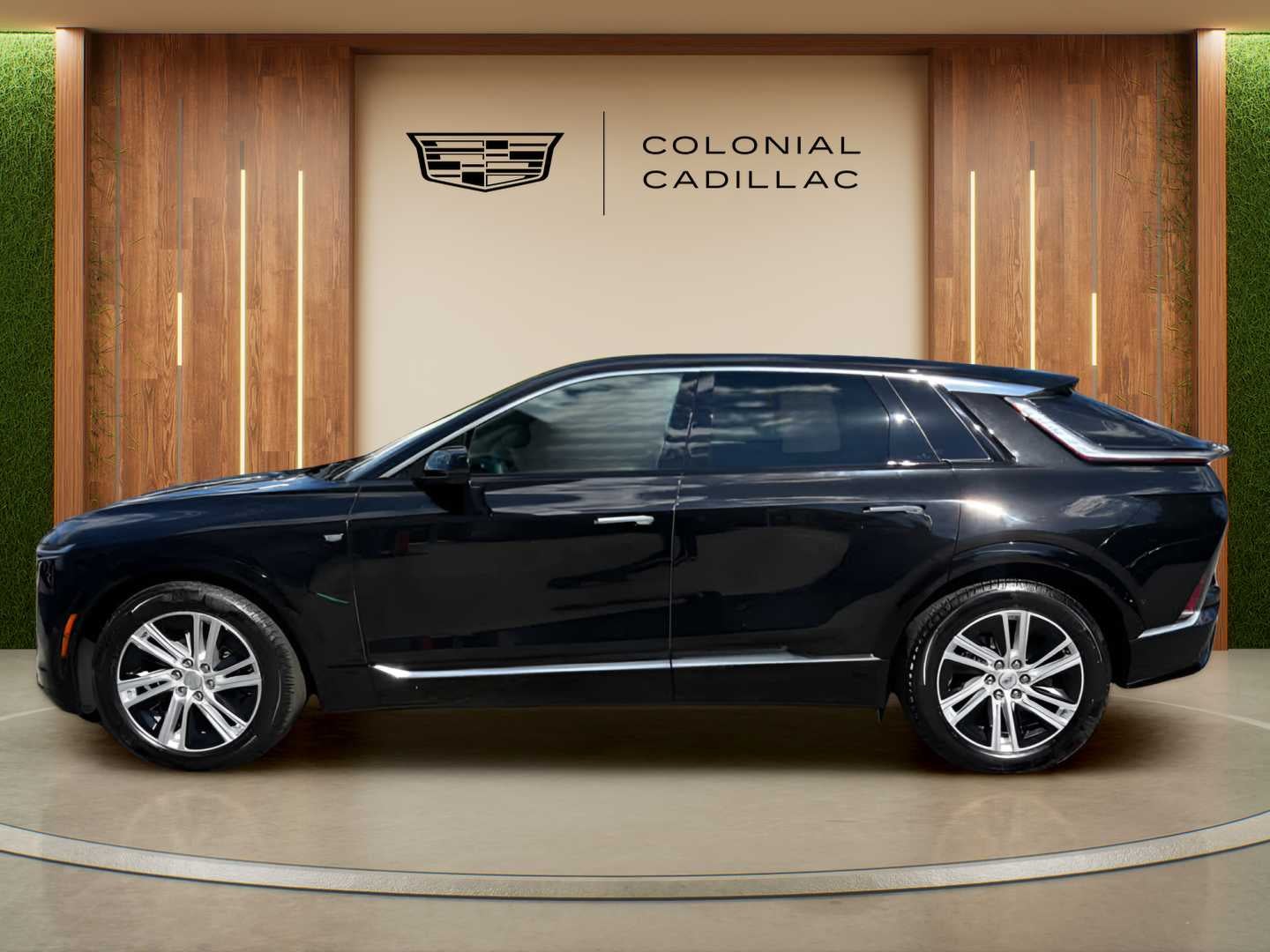 2024 Cadillac LYRIQ Tech